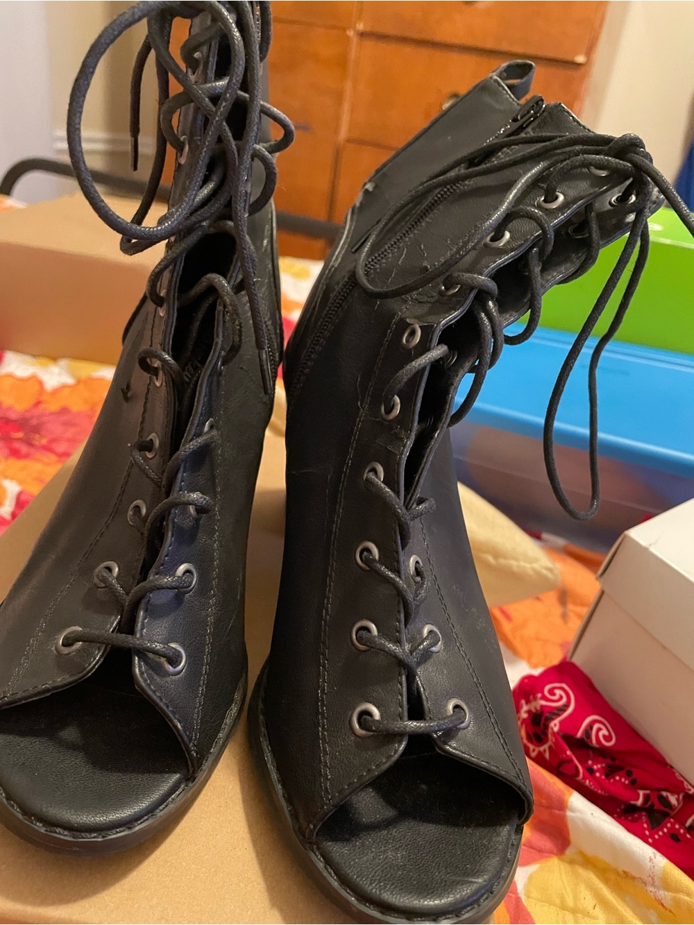 Breckelles Black tie up opened toe Heeled Boots